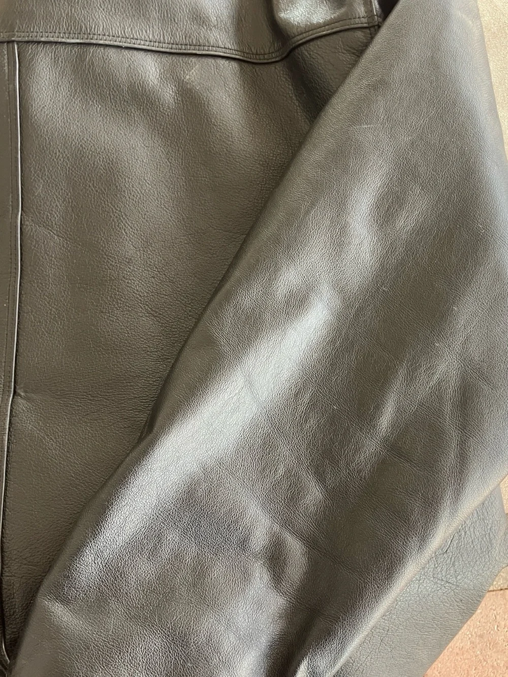 Dockers genuine black  leather coat XL men’s , lining is poly ,cotton, like new